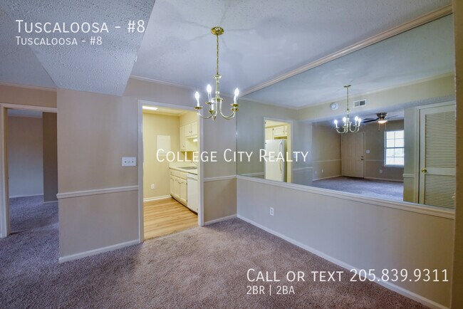 Building Photo - 1813 Hackberry Ln