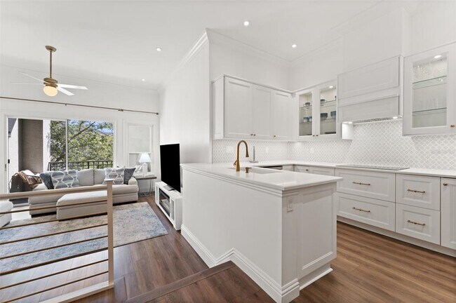 Foto del edificio - 625 Tropical Breeze Wy