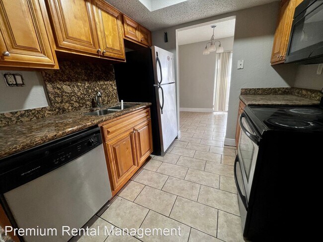 Building Photo - 3 br, 2 bath House - 4803 S. Texas  #D
