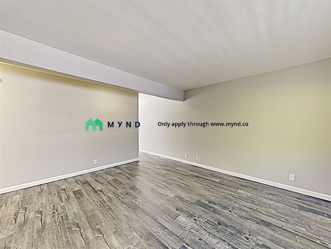 Building Photo - 1 br, 1 bath  - 680 S 8th St Apt 3 Apt 3