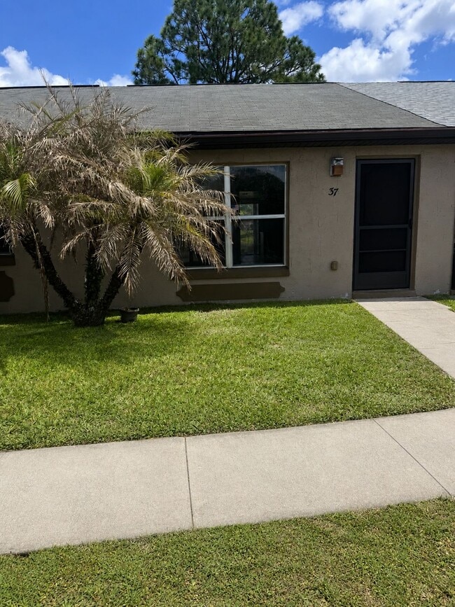 Photo - 37 Las Brisas Way Townhome