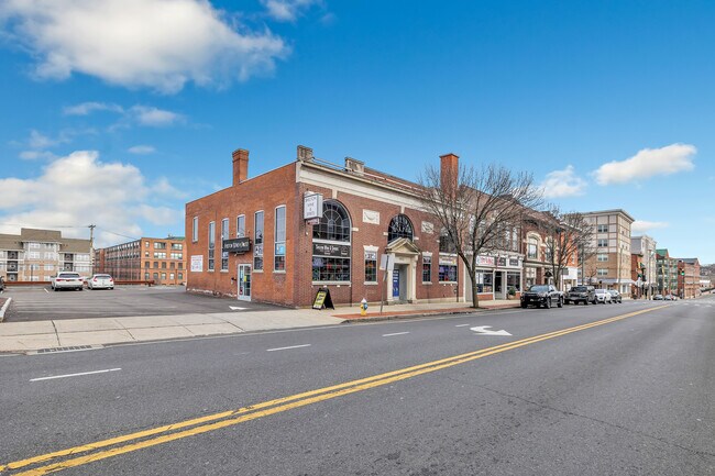 Foto del edificio - 475 Howe Ave