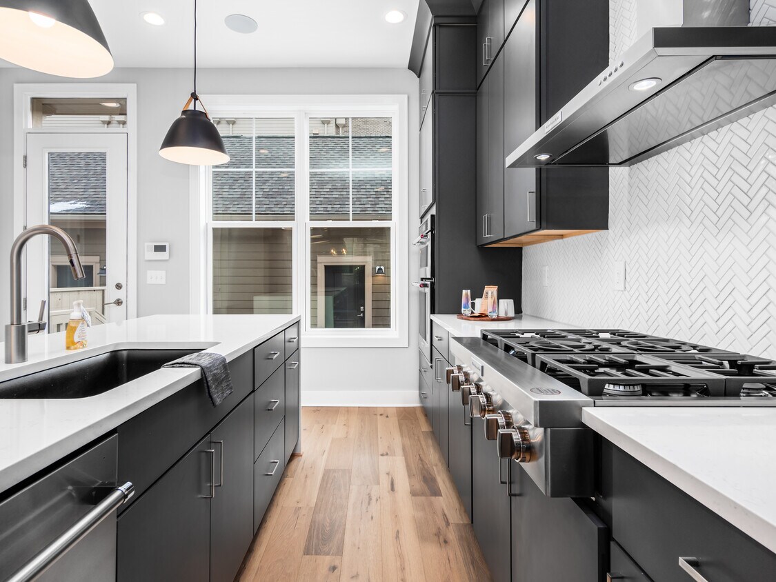 Foto principal - 928 Pullman Plz