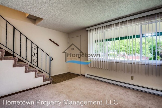 Building Photo - 2 br, 1.5 bath House - 723 S Division St