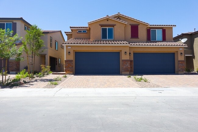 Building Photo - Brand New Gated 4-Bed, 3-Bath Townhome wit...