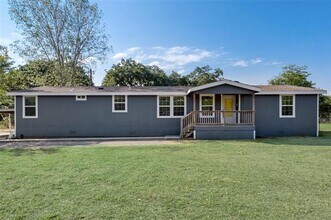 Building Photo - 220 Ranch Rd