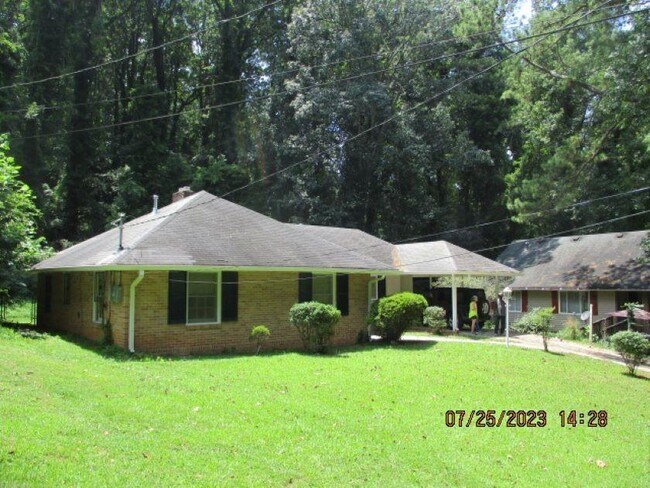 Foto del edificio - 2032 Rector Dr SW