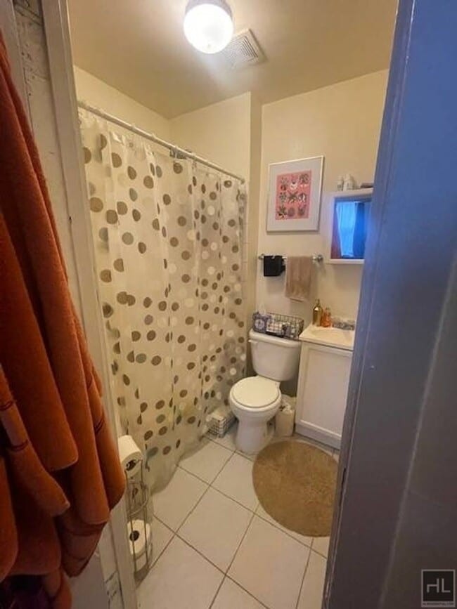 Building Photo - ST MARKS AVENUE