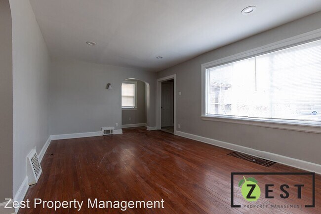 Building Photo - 3 br, 1 bath House - 18971 Prairie Street