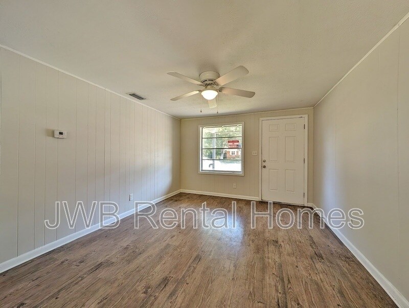Primary Photo - 3154 W 18th St
