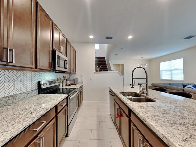 Photo - 2321 Grasmere View Pkwy N House