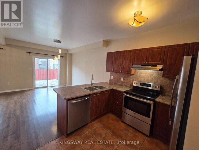 Building Photo - 28 Tidemore Heights
