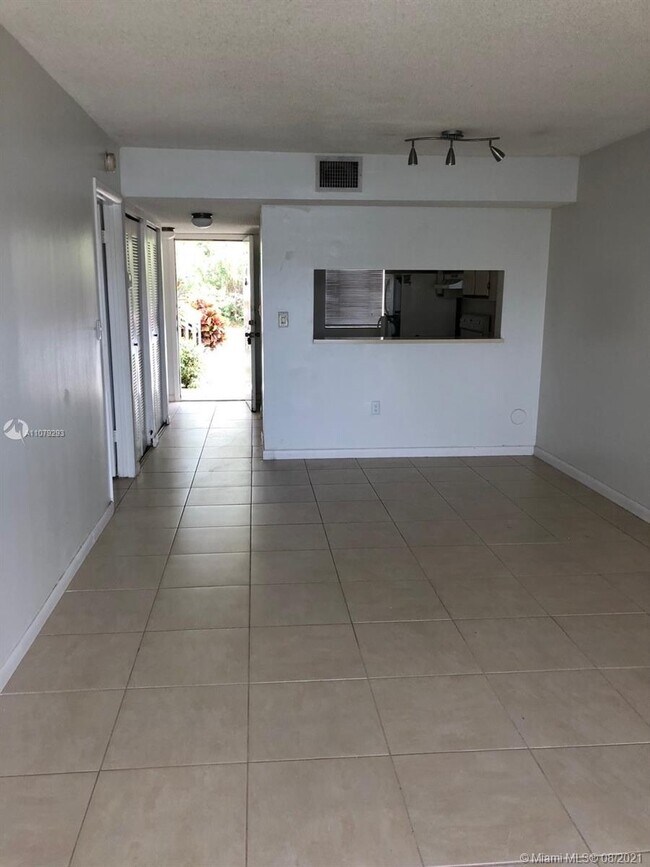 Foto del edificio - 5200 NW 31st Ave
