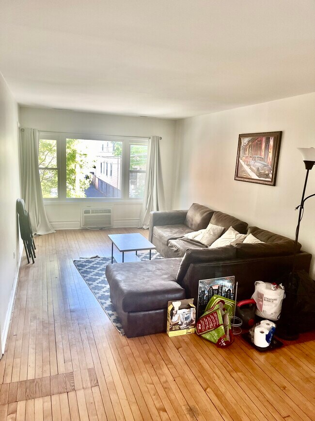 Foto del edificio - 3148 N Clifton Ave