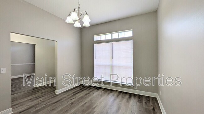 Building Photo - 2604 Youngwood Ln