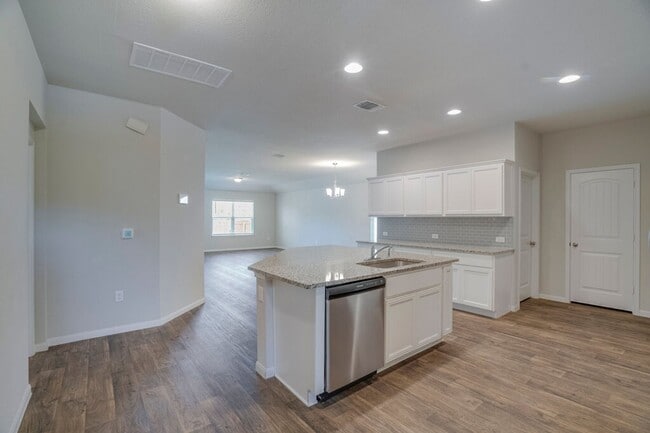 Building Photo - 13804 Cantarra Dr
