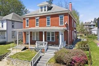 Building Photo - 805 Mulberry Ave