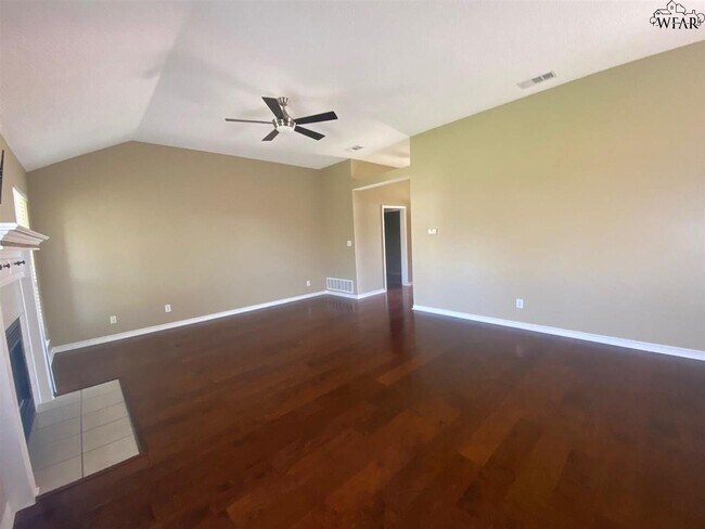 Building Photo - 6041 Van Dorn Dr