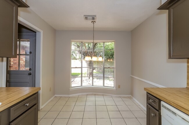 Foto del edificio - 13319 Ascot Glen Ln