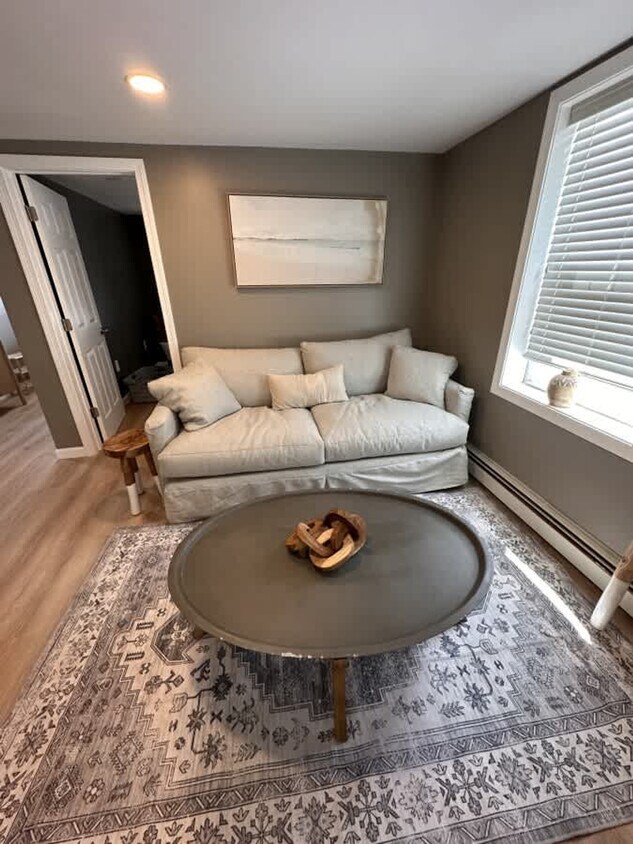 Foto principal - 301 Portsmouth Ave