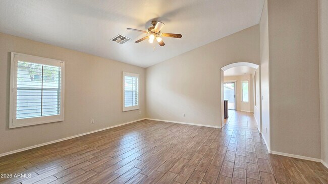 Foto del edificio - 25805 W Dunlap Rd