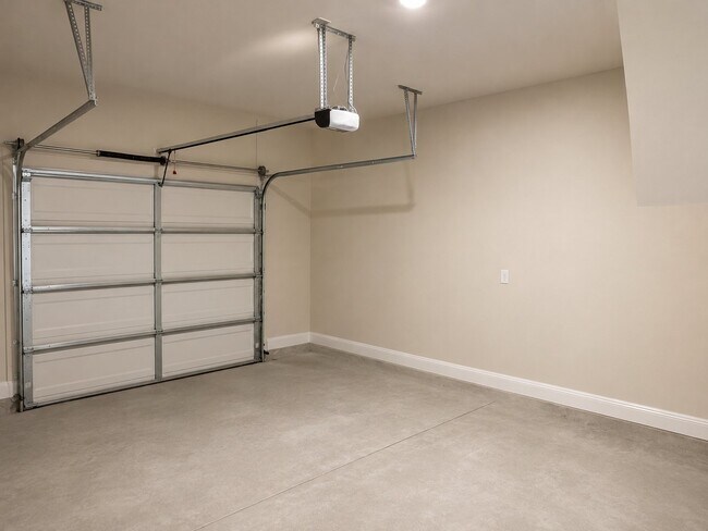 Building Photo - 13679 Logan Pl
