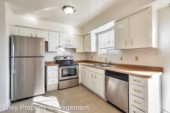 Foto del edificio - 2 br, 1.5 bath House - 137 E. Southwell St...