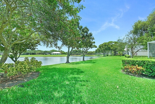 Foto del edificio - 2442 SW Danbury Ln