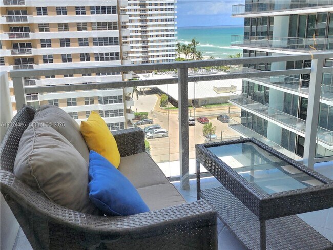 Foto del edificio - 2030 S Ocean Dr