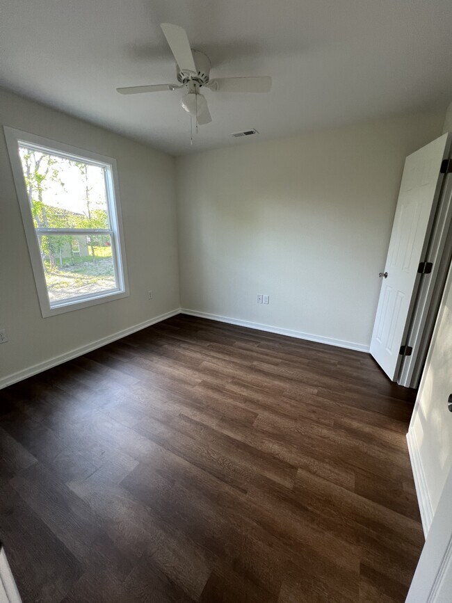 Foto del edificio - 500 N Water St