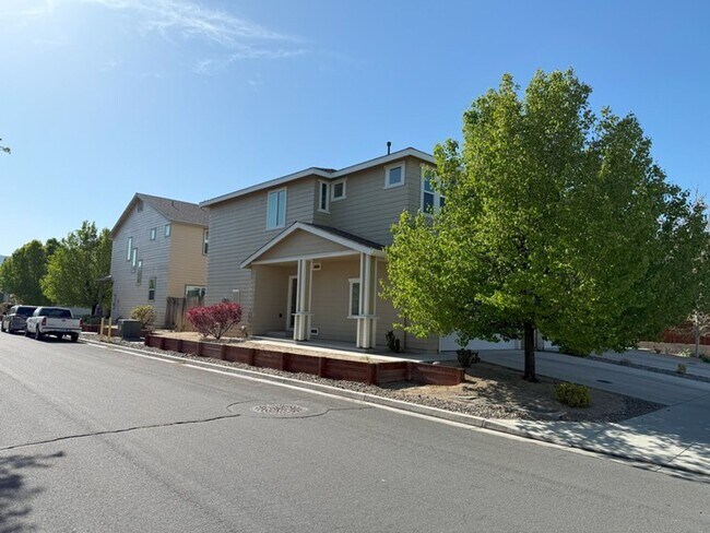 Foto del edificio - Charming Three Bedroom Townhouse
