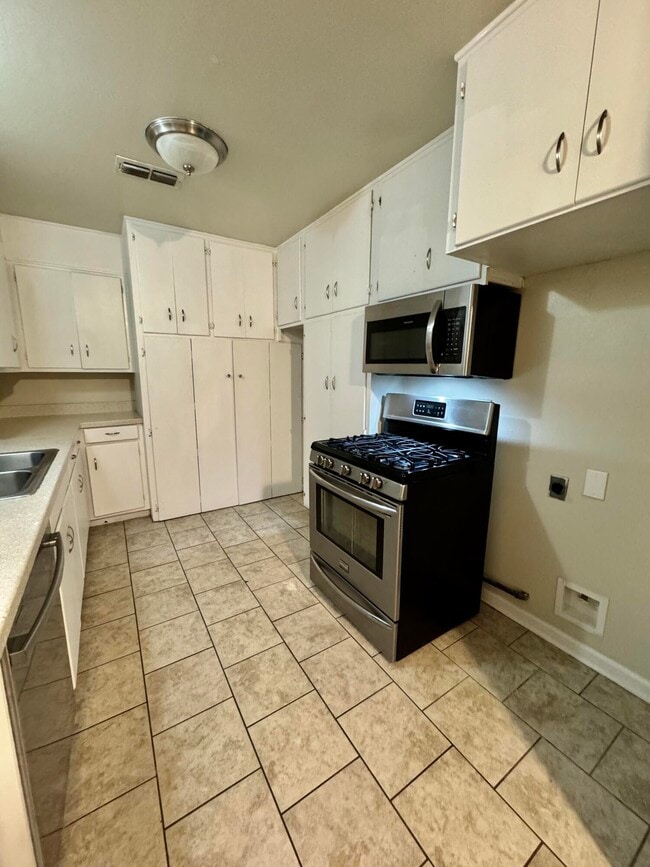 Foto del edificio - 3008 57th St