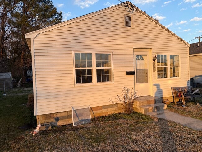 Building Photo - 207 Broad St