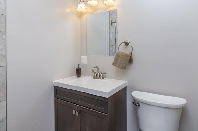 Foto del edificio - 3121 Alhambra Ave