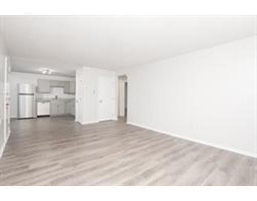 Building Photo - 250 Nesmith St