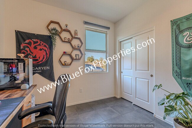 Foto del edificio - 8683 N Calle La Canoa