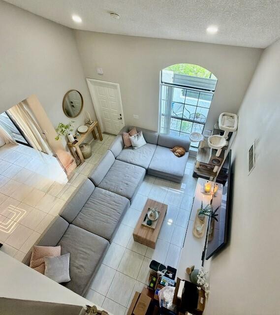 Foto del edificio - 21204 Harbor Way