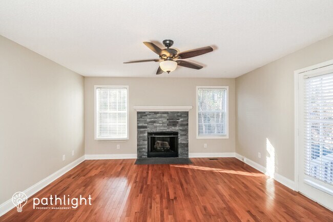 Foto del edificio - 8737 Windsor Lake, Columbia, SC, 29223