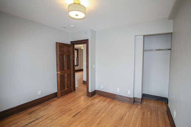Foto del edificio - The Addison-Unique Floorplan with Washer &...
