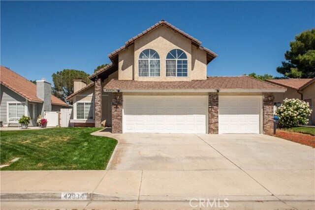 Foto principal - 42934 Fenner Ave