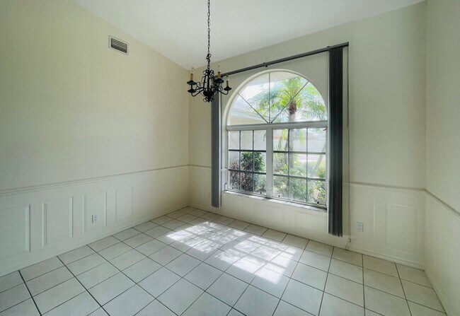 Foto del edificio - 3 br, 2 bath House - 515 Allworthy St