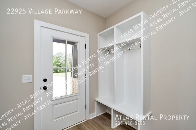 Foto del edificio - 22925 Village Pkwy