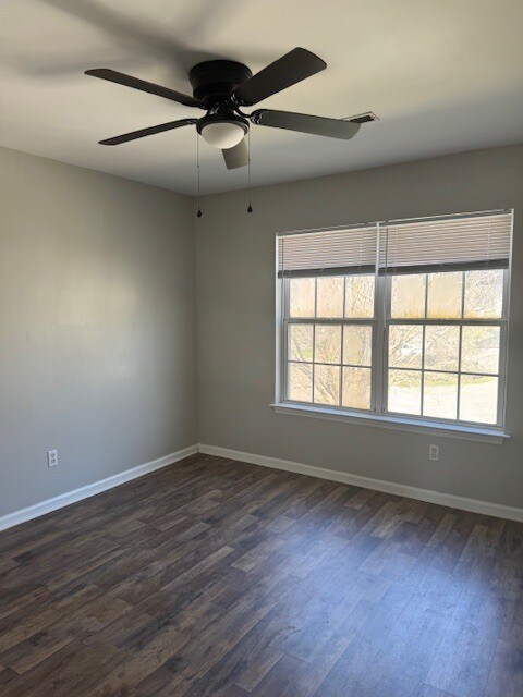 Building Photo - 4062 Cedars Pkwy