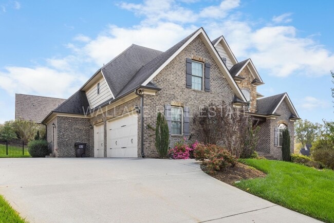 Photo - GORGEOUS 4 BEDROOM IN HARDIN VALLEY!!!! House