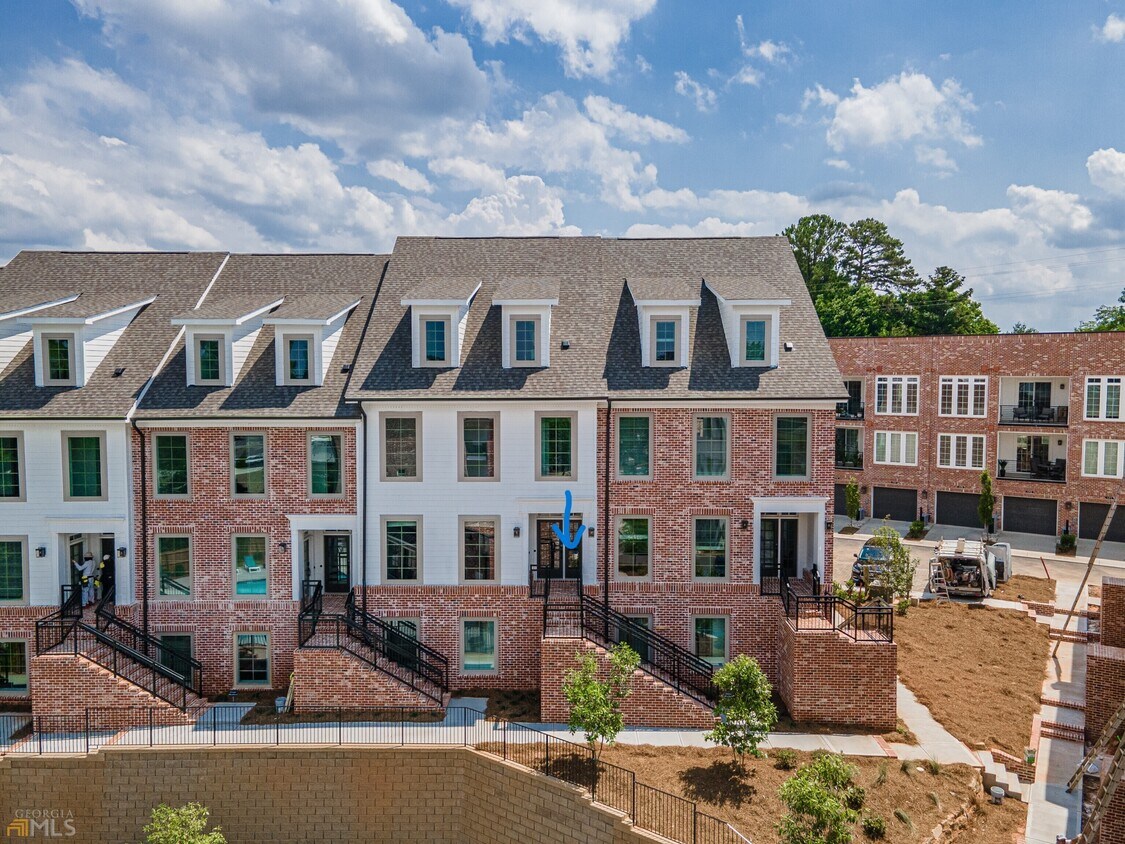 Foto principal - 521 Burton Dr