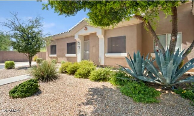 Building Photo - 15502 N Hidden Valley Ln