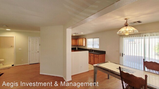 Building Photo - 3 br, 2.5 bath House - 5756 Butterick Ct