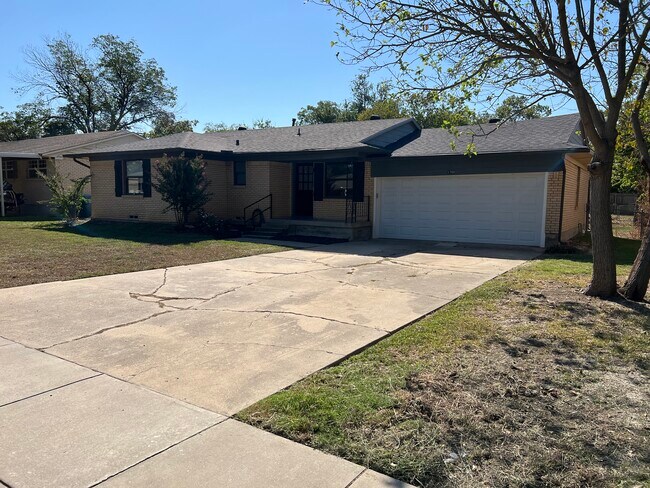 Photo - 1709 Carlton St House