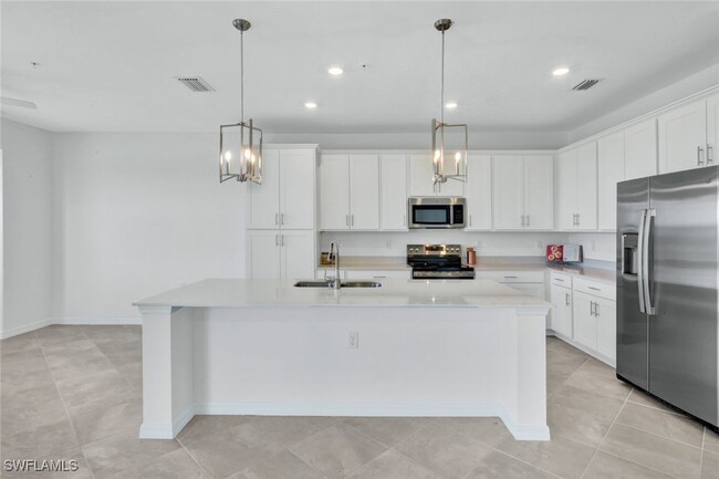 Building Photo - 18461 Copperhead Dr