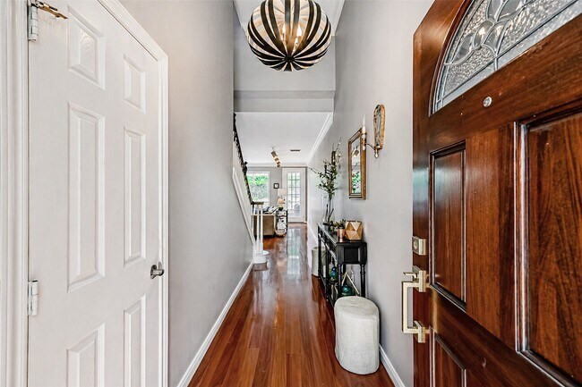 Building Photo - 4455 Castle Ct Pl